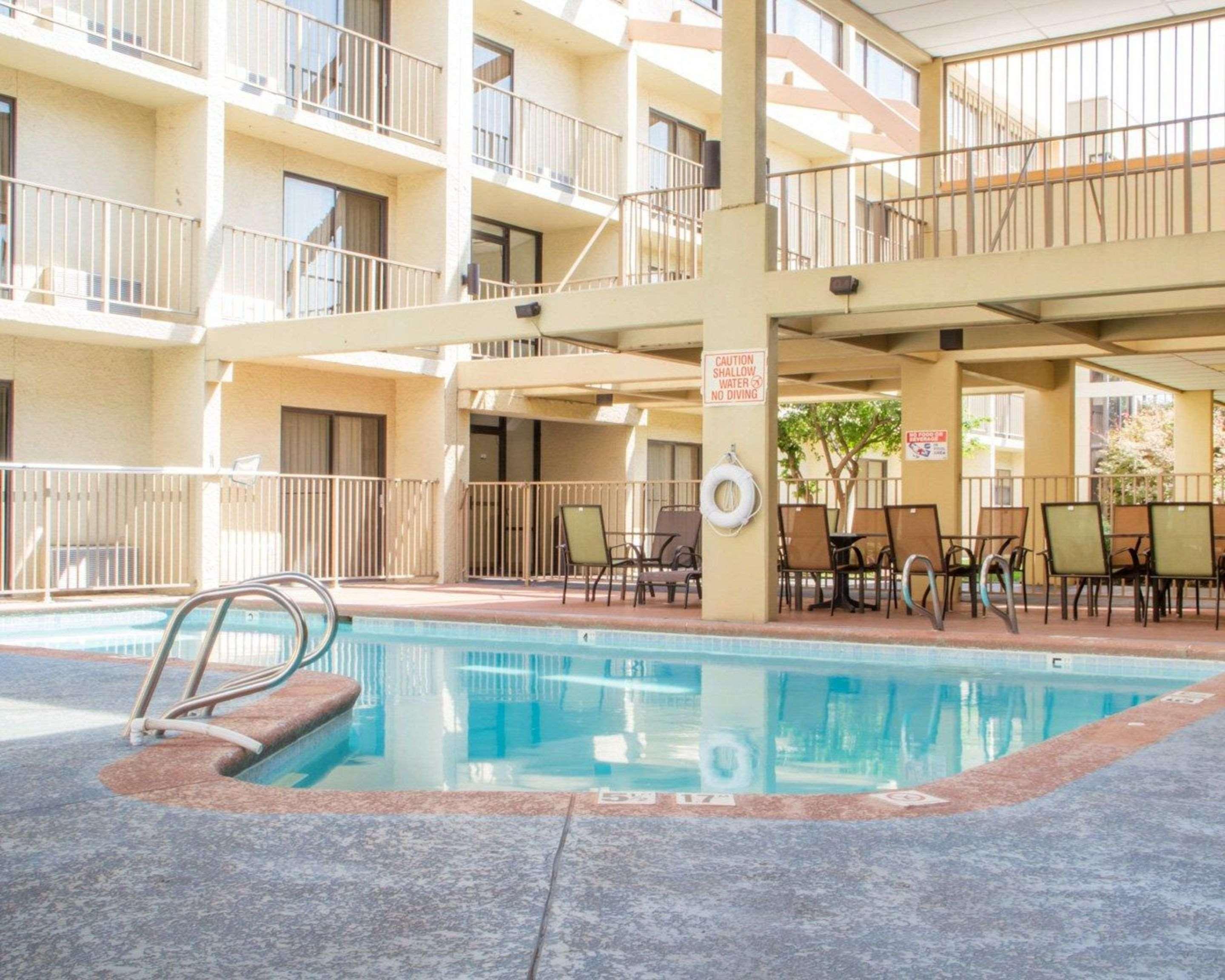 Econo Lodge Broken Arrow-Tulsa Kültér fotó