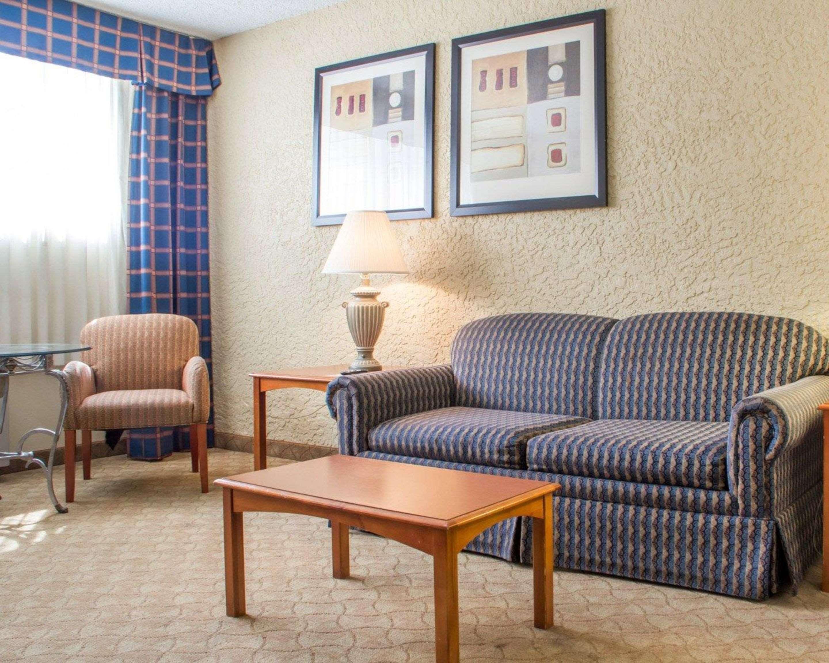 Econo Lodge Broken Arrow-Tulsa Kültér fotó