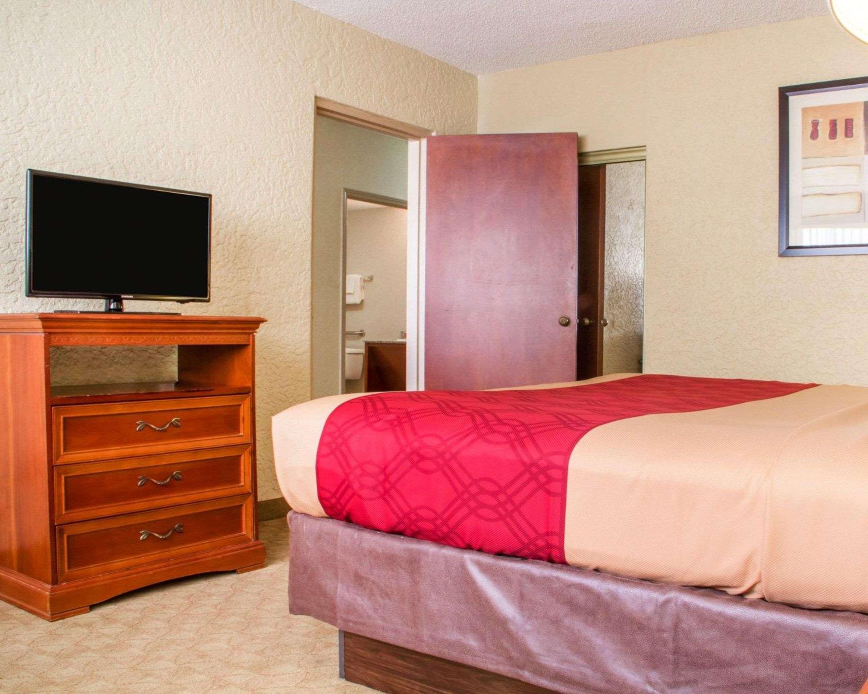 Econo Lodge Broken Arrow-Tulsa Kültér fotó